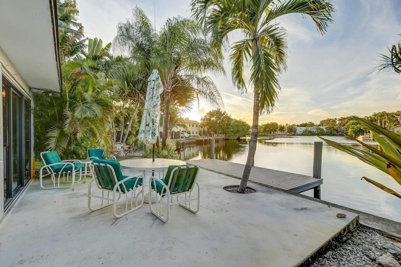 Waterfront Apartment Private Patio Pool Φορτ Λόντερντεϊλ Εξωτερικό φωτογραφία